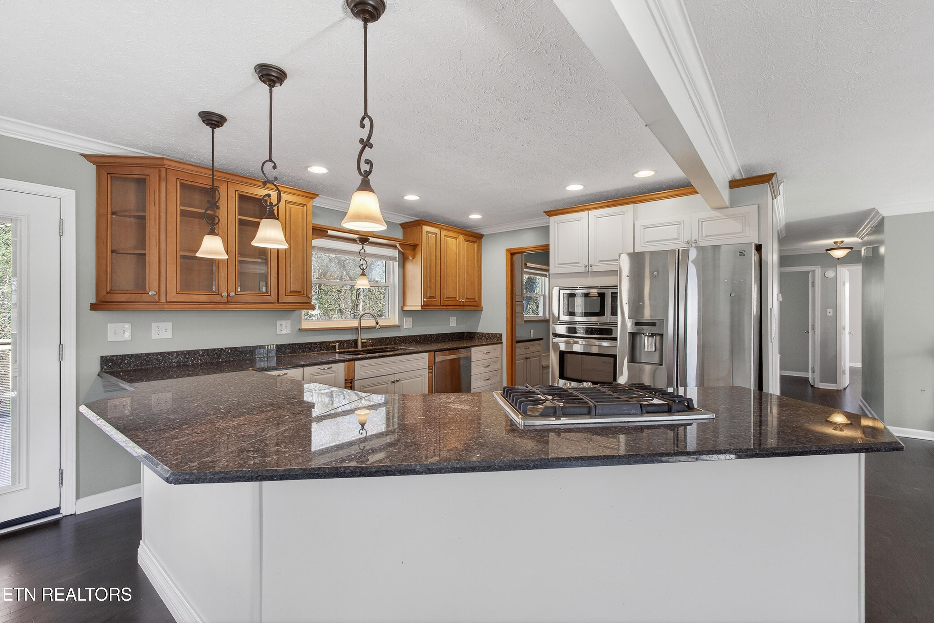 98 Oklahoma Avenue Oak Ridge, TN 37830 - Photo 22 of 40 LB1A4281
