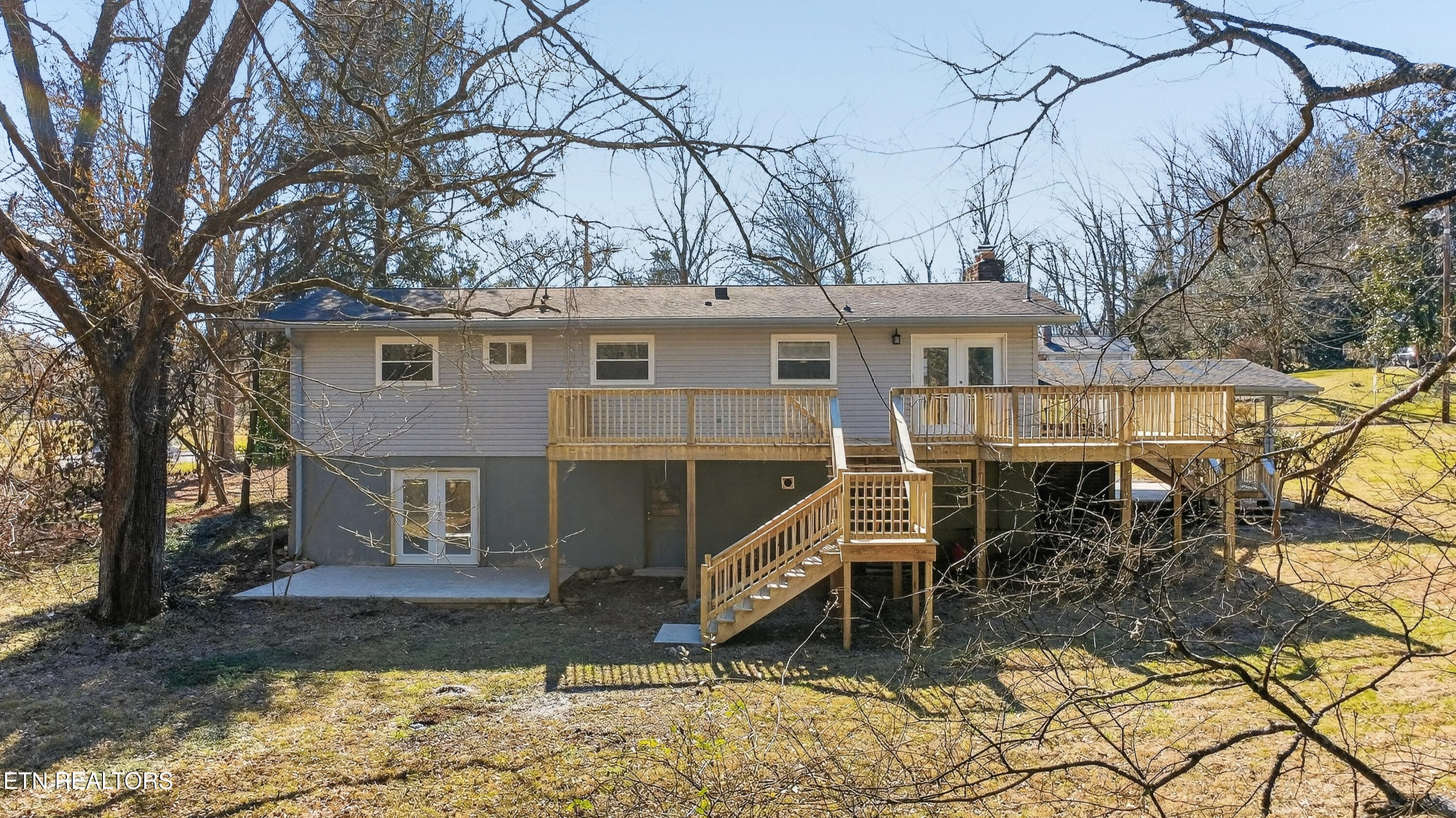98 Oklahoma Avenue Oak Ridge, TN 37830 - Photo 28 of 40 Rear view