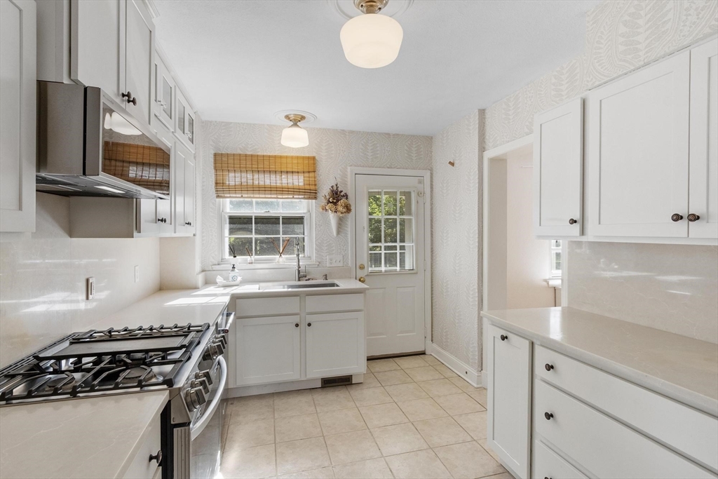 18 Bates Street, Unit E Devens, MA 01434 - Photo 5 of 29