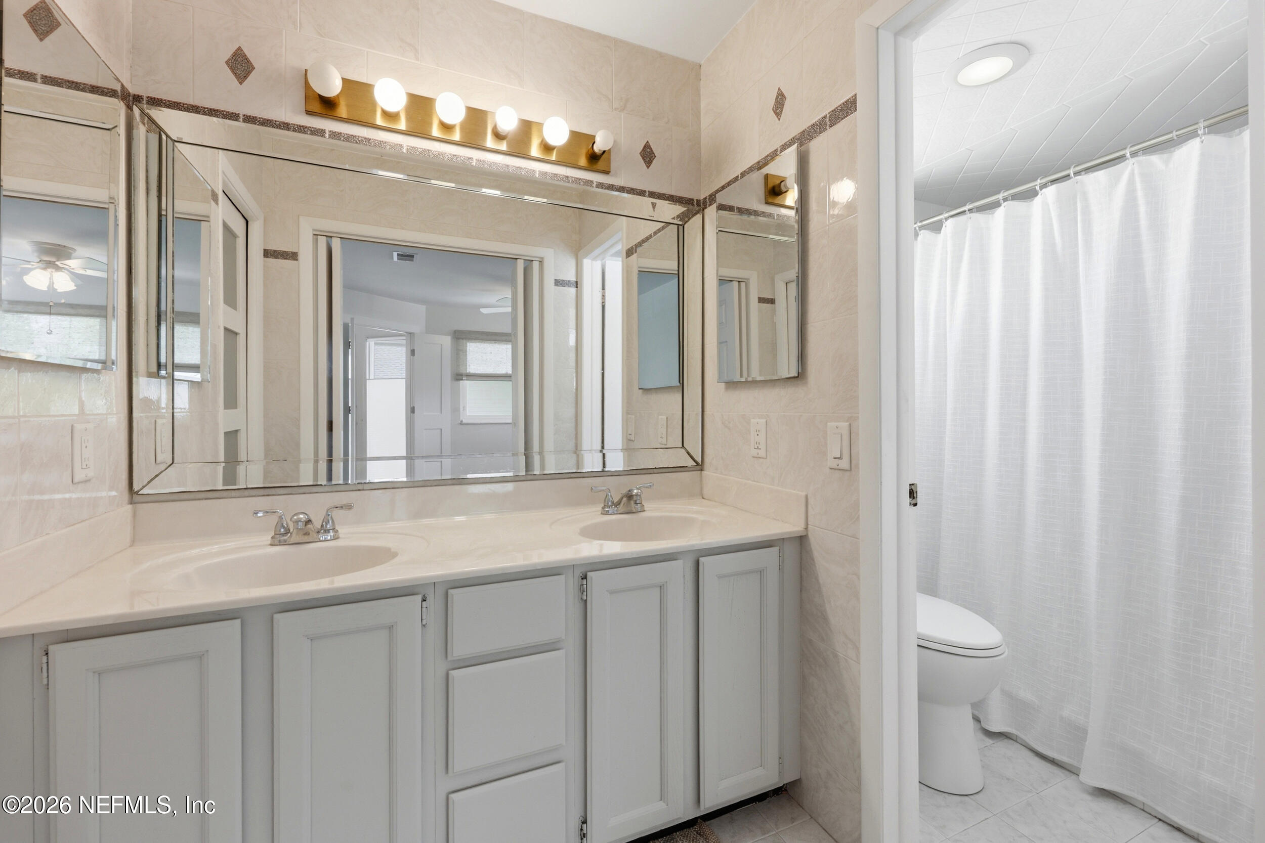 314 9th Street Atlantic Beach, FL 32233 - Photo 26 of 45 Primary Bath