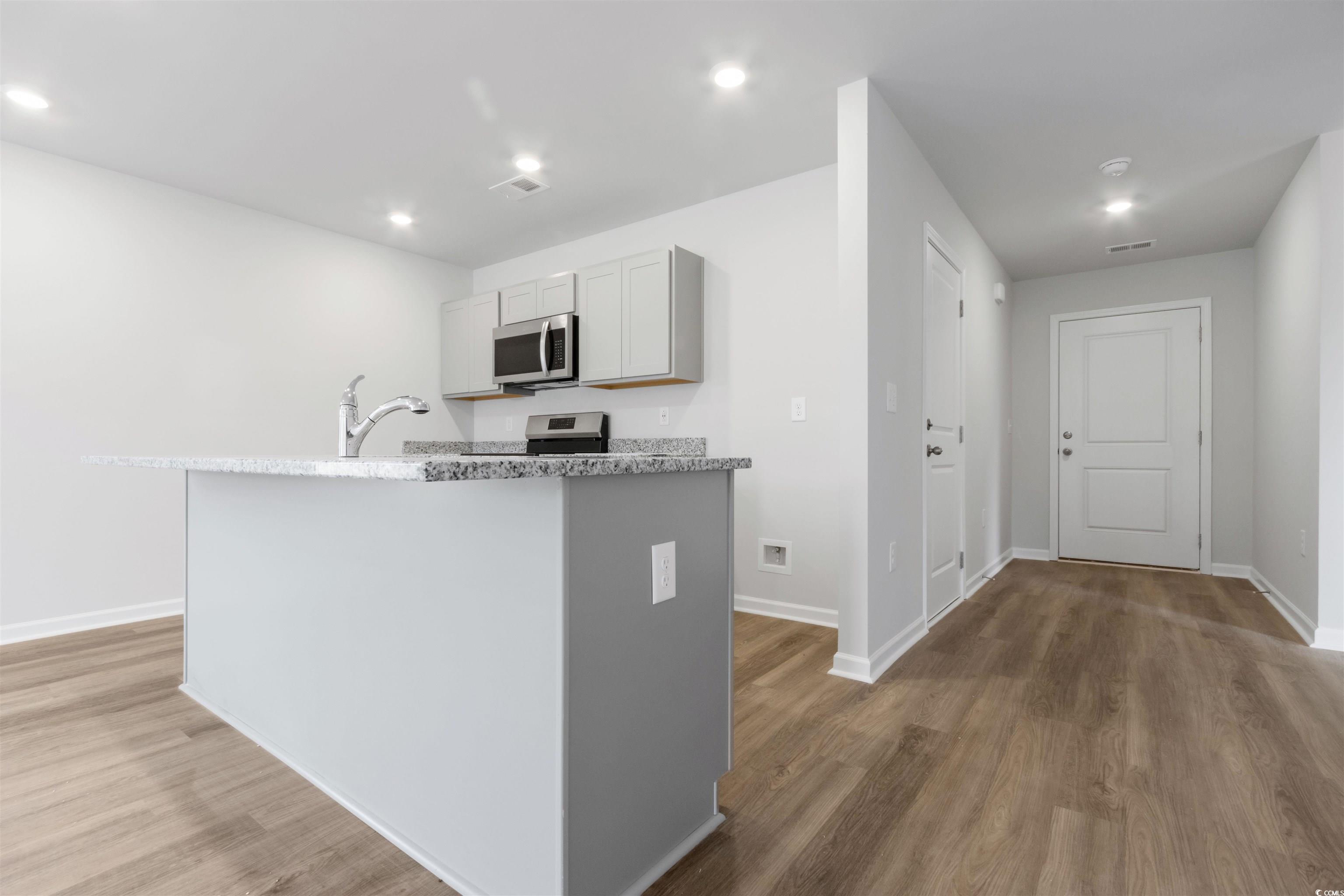 32 Cpe Pt Drive Conway, SC 29527 - Photo 7 of 28