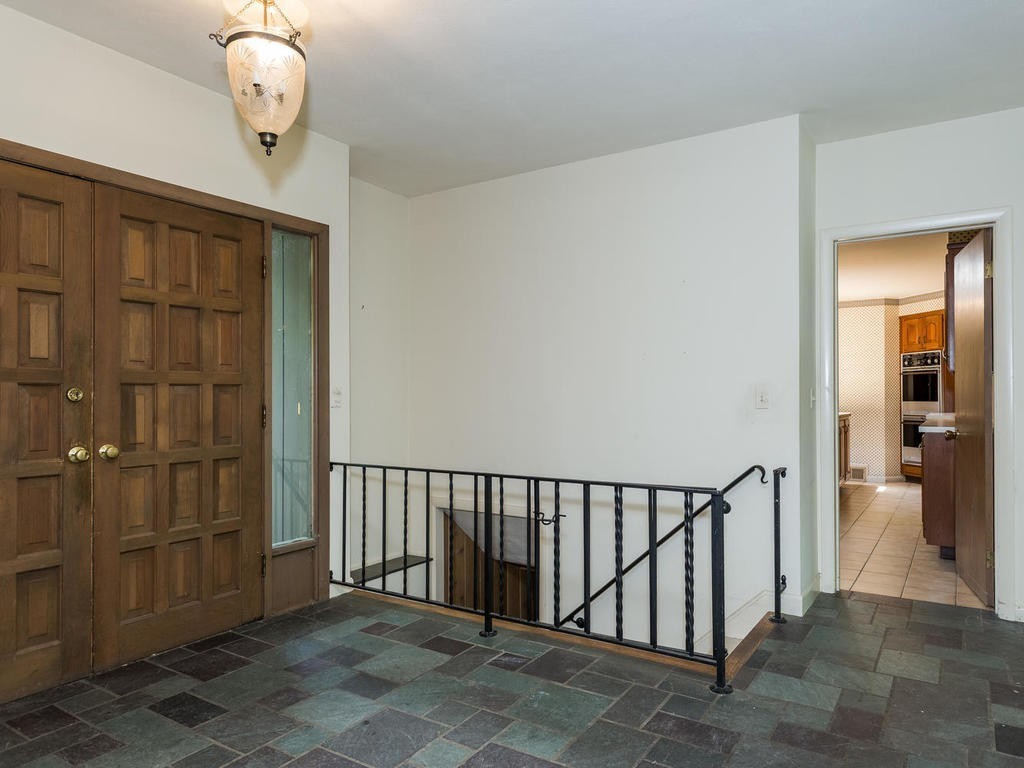 28 Briarcliff Road Longmeadow, MA 01106 - Photo 9 of 30 Gallery Image 9