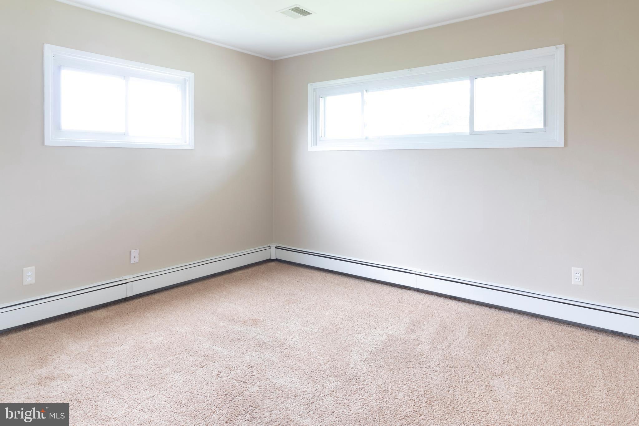 24 Cleft Rock Road Levittown, PA 19057 - Photo 11 of 28 Gallery Image 11