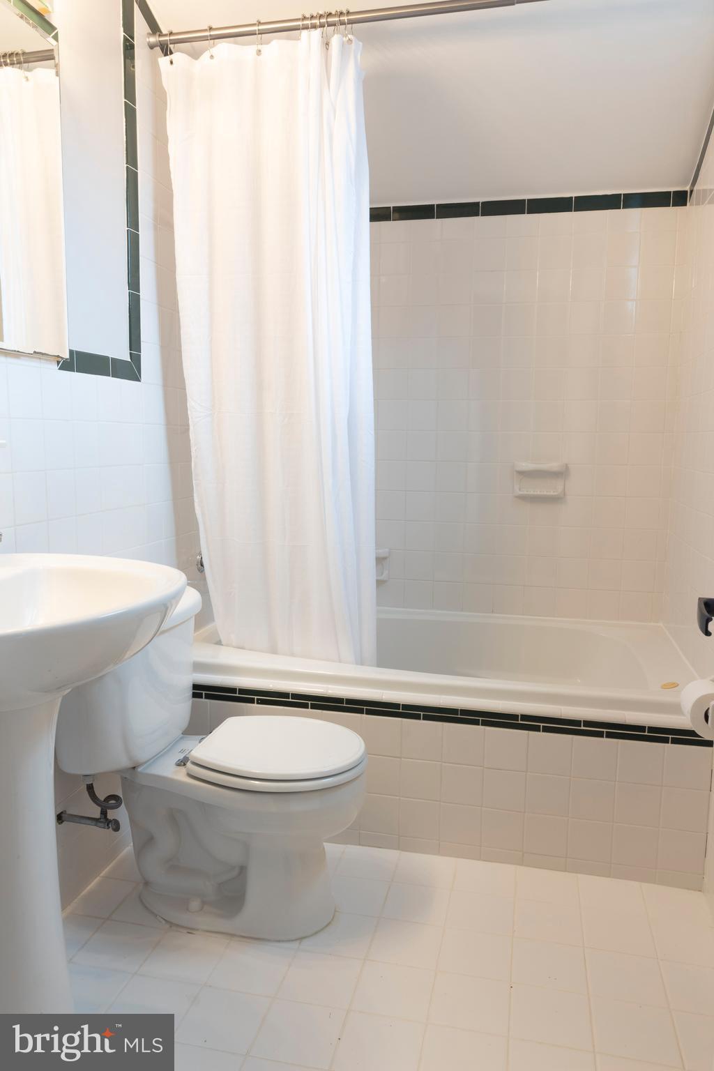 24 Cleft Rock Road Levittown, PA 19057 - Photo 23 of 28 Gallery Image 23
