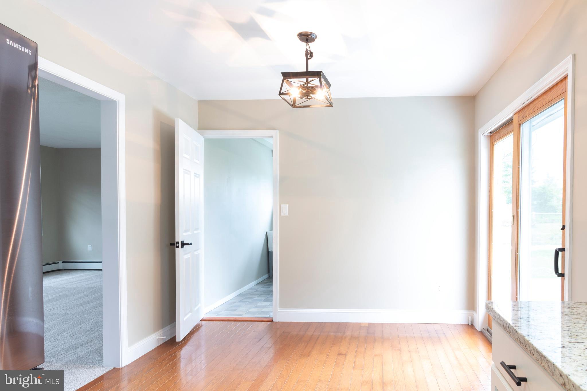 24 Cleft Rock Road Levittown, PA 19057 - Photo 7 of 28 Gallery Image 7