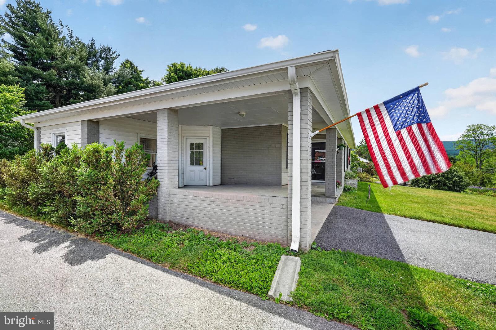 8409 Walter Martz Road Frederick, MD 21702 - Photo 4 of 51