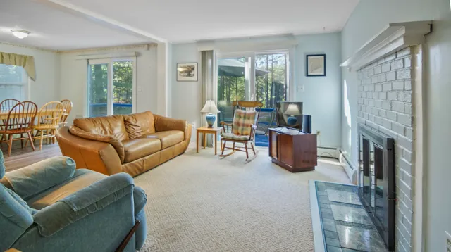 $450,000 | 17 High Point Circle, Waterboro, ME 04061