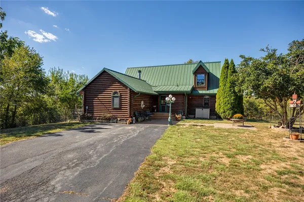 $399,900 | 1606 Co Highway 11, Beecher City, IL 62414