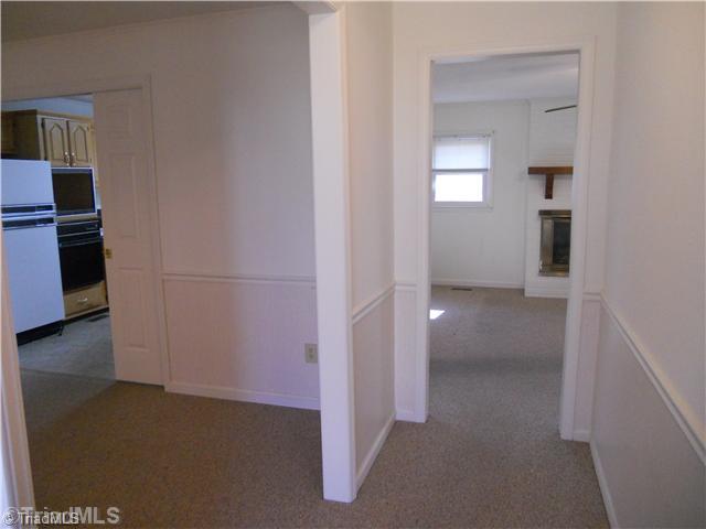 8465 Stafford Mill Road Oak Ridge, NC 27310 - Photo 3 of 16 Entry.