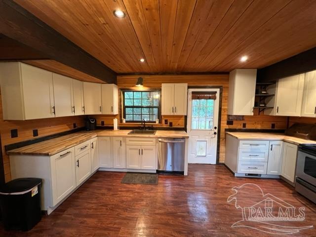 5930 Gillum Road Milton, FL 32570 - Photo 7 of 49 Gallery Image 7