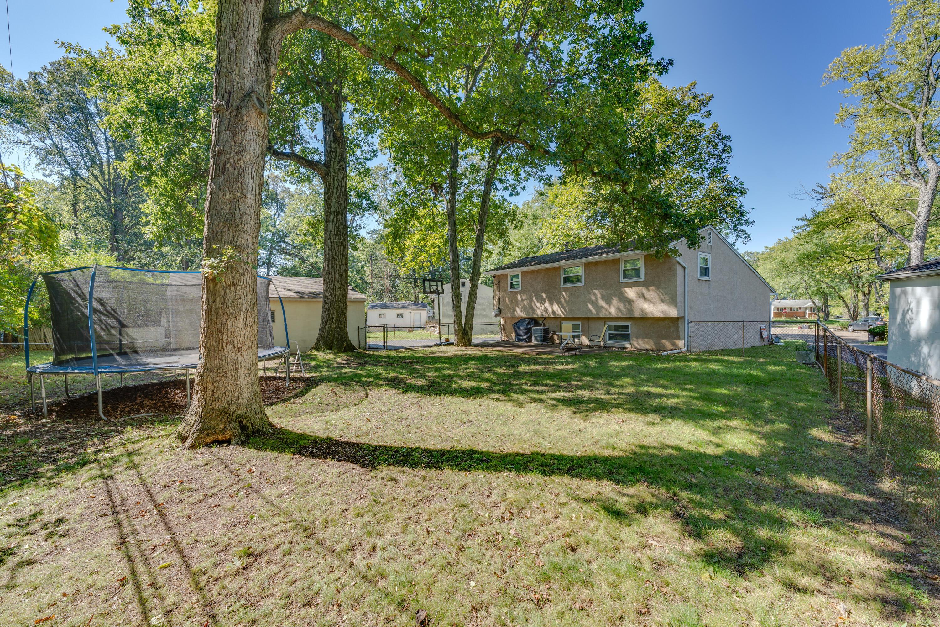 1099 Roche Court Columbus, OH 43229 - Photo 5 of 24 Back Yard 5