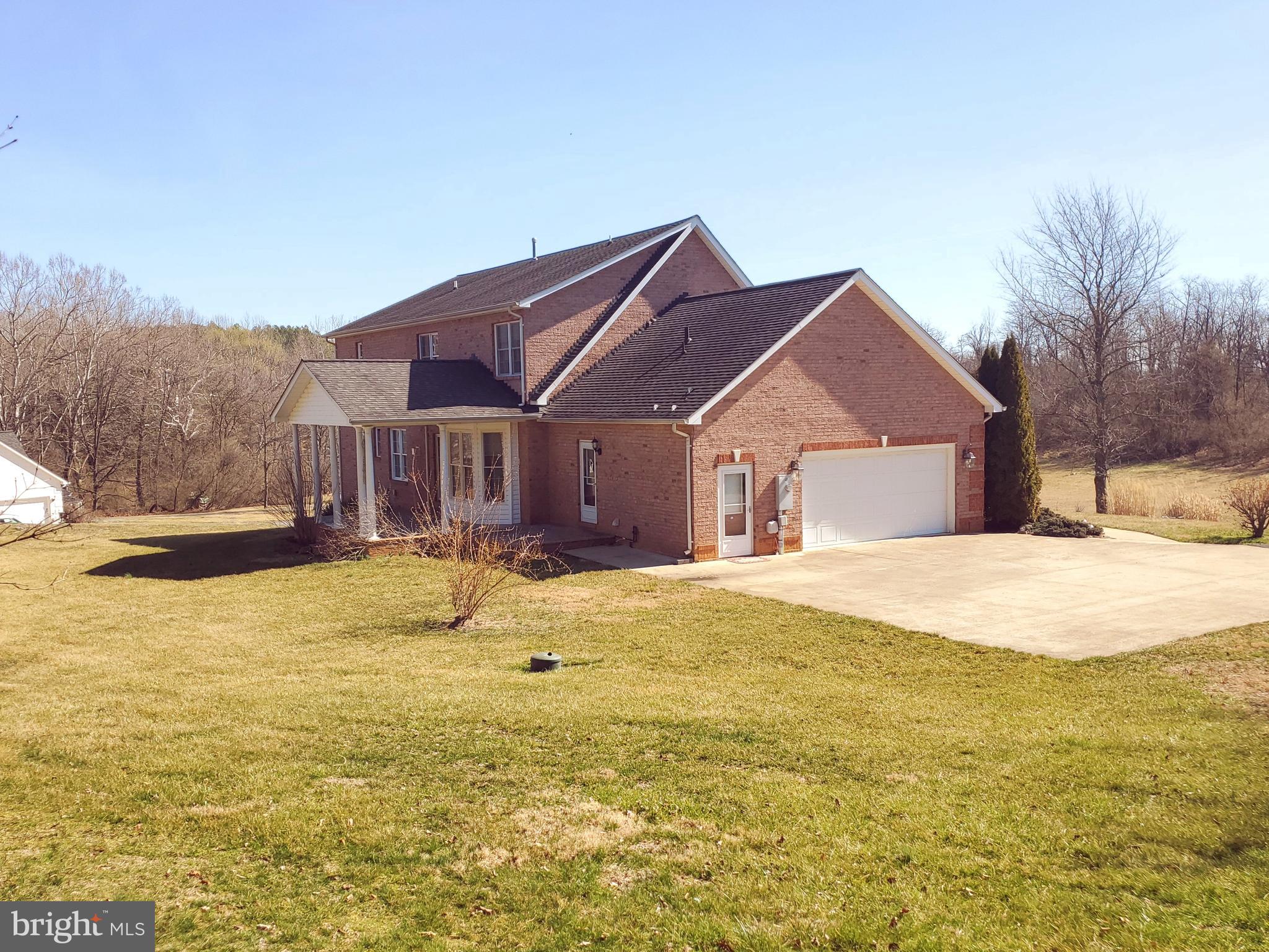 4024 Middle Road Winchester, VA 22602 - Photo 5 of 11 Left side rear of home.