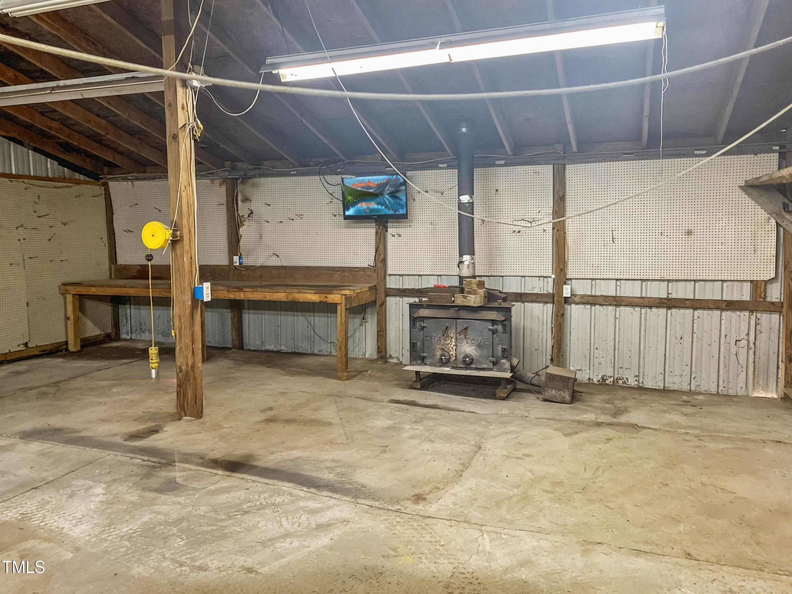 920 Vanco Mill Road Henderson, NC 27537 - Photo 13 of 26 a view of a garage