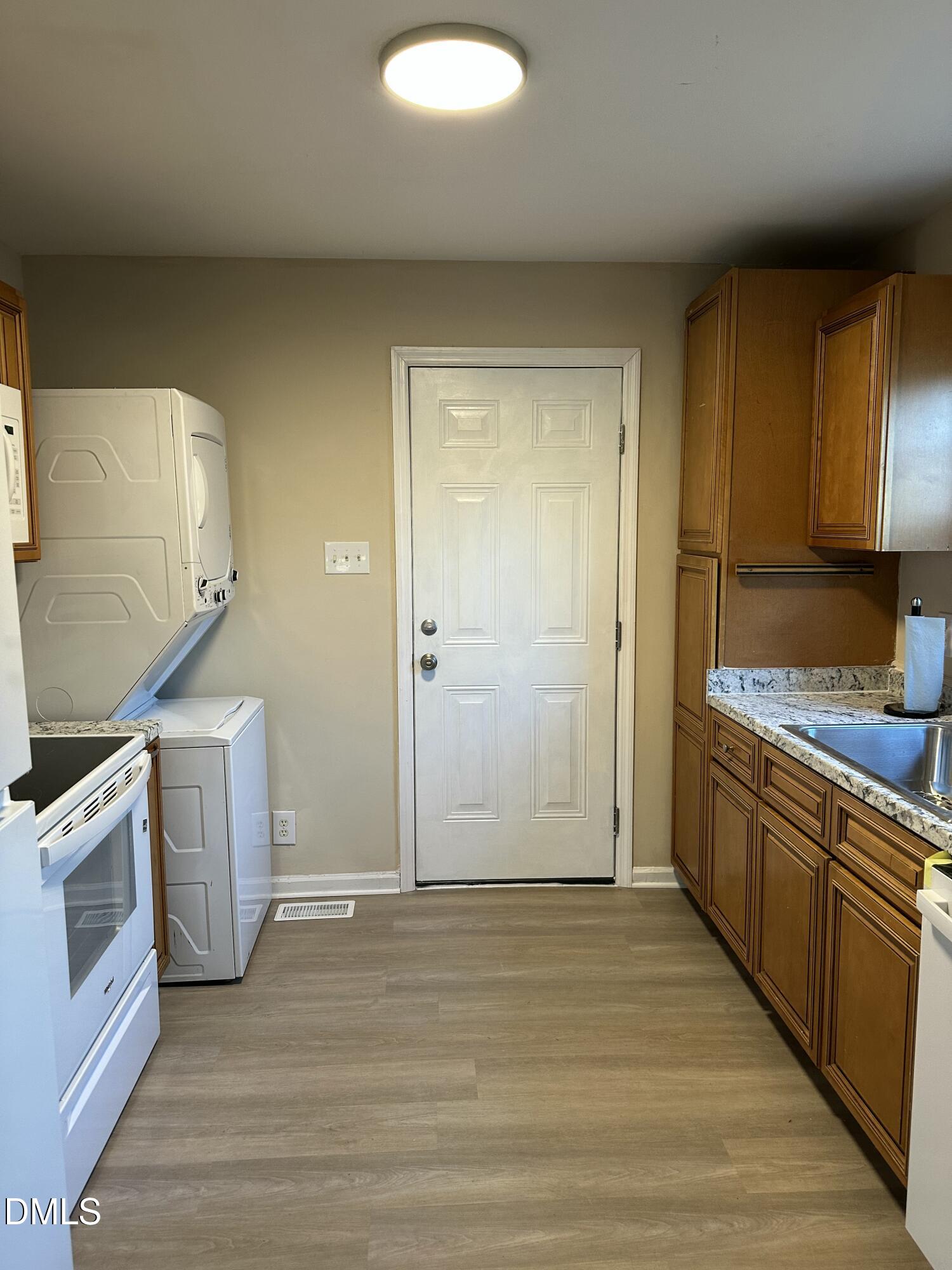 726 Thompson Street Pittsboro, NC 27312 - Photo 11 of 15 IMG_4677