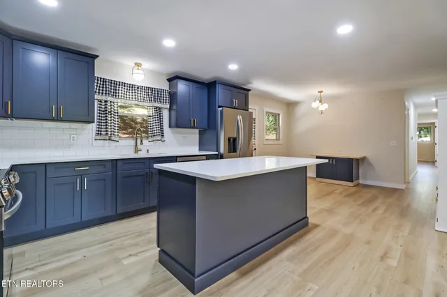 $394,900 | 715 North Murray Street, Gainesboro, TN 38562