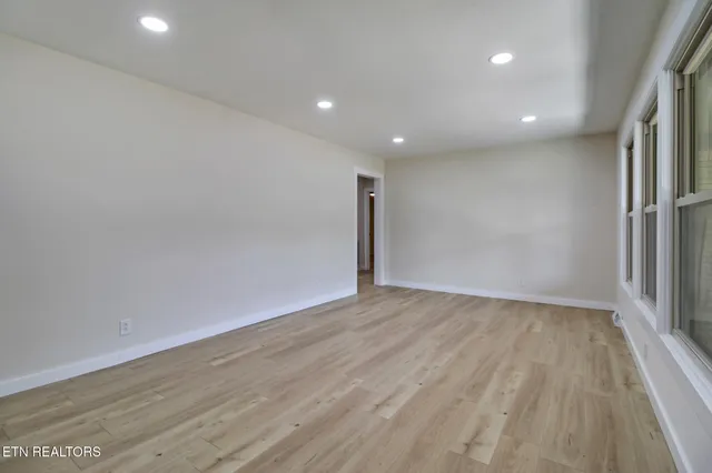 $394,900 | 715 North Murray Street, Gainesboro, TN 38562