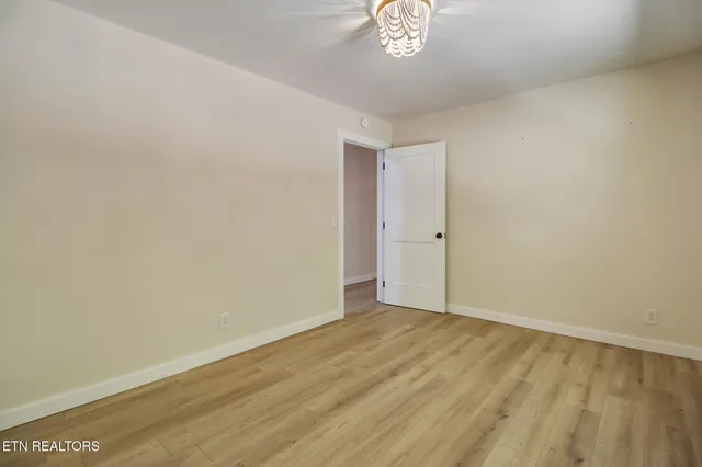 $394,900 | 715 North Murray Street, Gainesboro, TN 38562