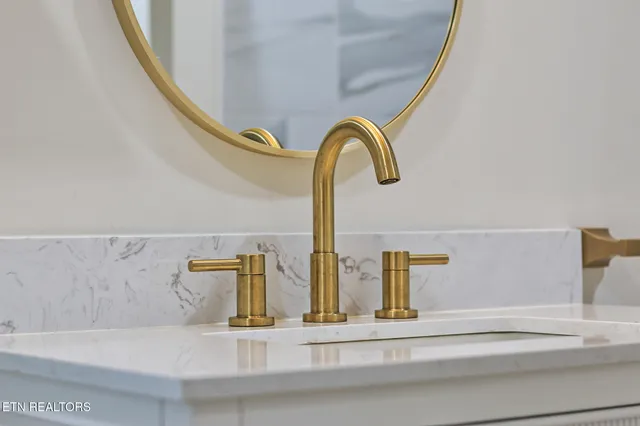 $394,900 | 715 North Murray Street, Gainesboro, TN 38562