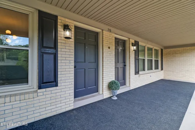 $394,900 | 715 North Murray Street, Gainesboro, TN 38562