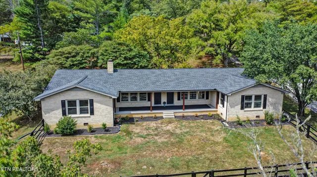 $394,900 | 715 North Murray Street, Gainesboro, TN 38562