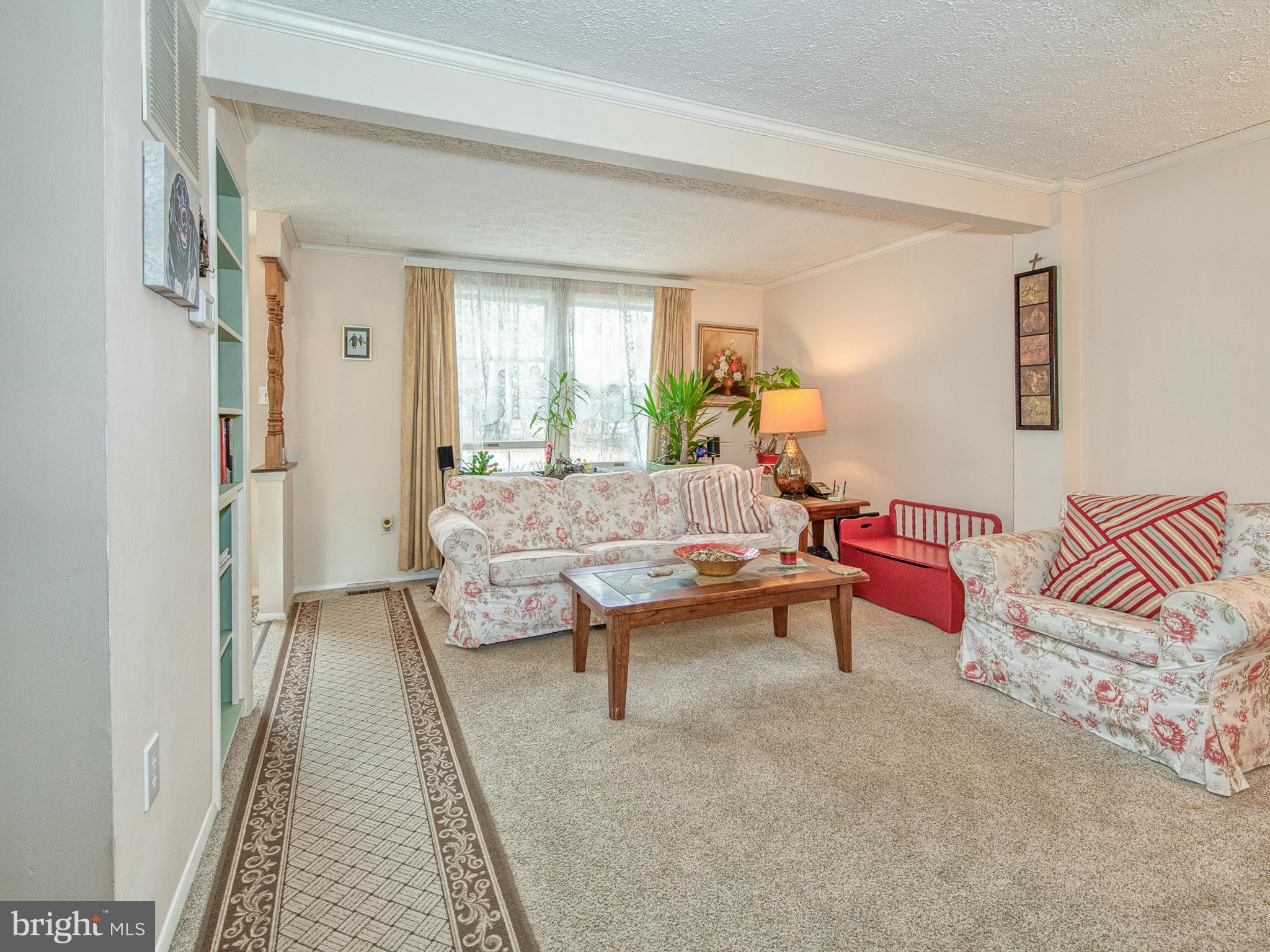 1750 Springfield Lane Frederick, MD 21702 - Photo 3 of 27 Living Room