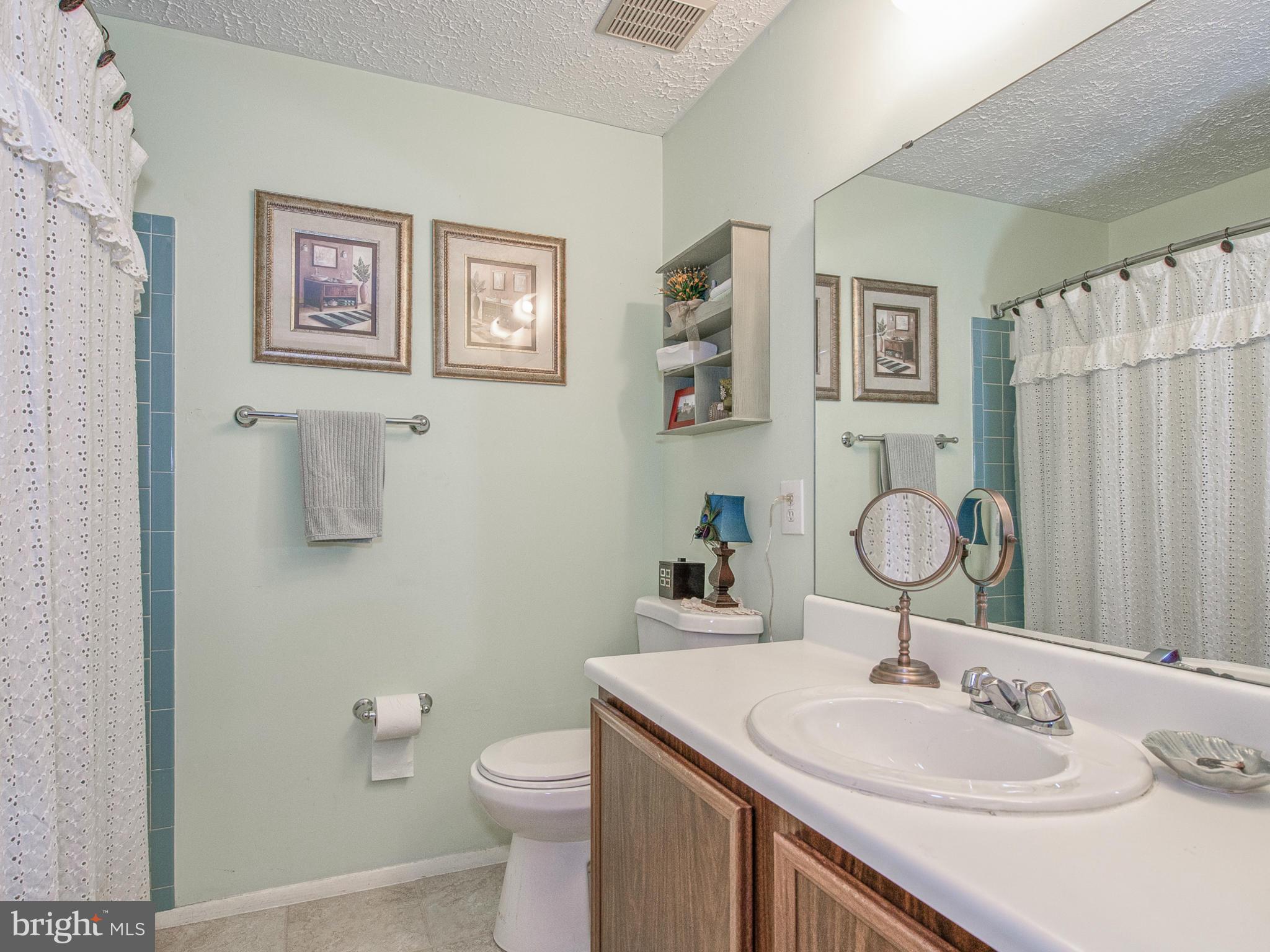 1750 Springfield Lane Frederick, MD 21702 - Photo 24 of 27 Full Bath