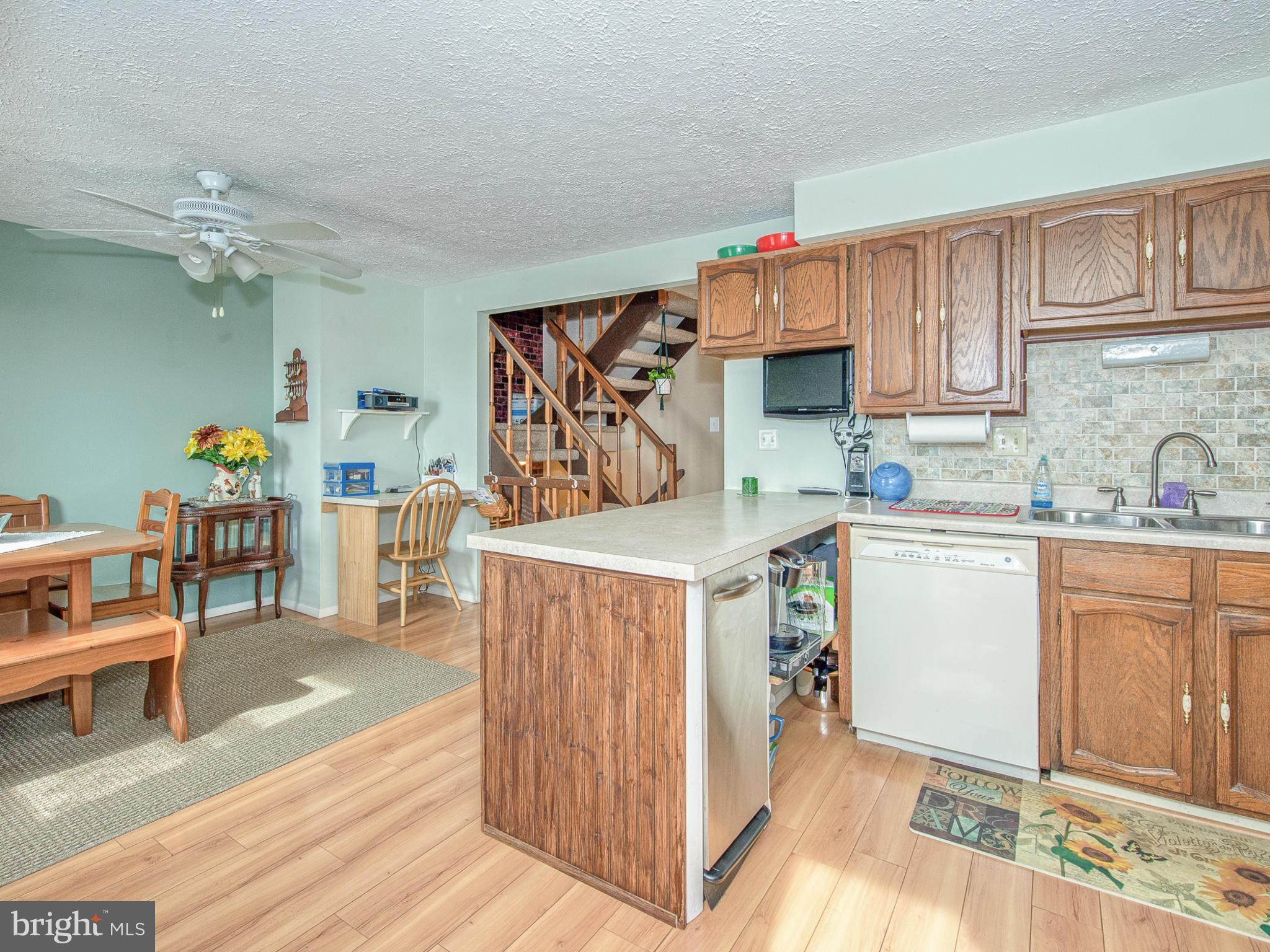 1750 Springfield Lane Frederick, MD 21702 - Photo 9 of 27 Kitchen