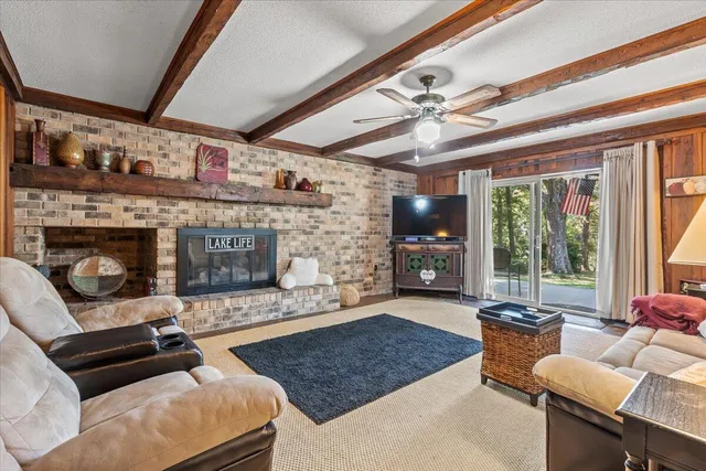 $799,900 | 1132 St Julien Drive, Eutawville, SC 29048