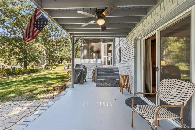 $799,900 | 1132 St Julien Drive, Eutawville, SC 29048