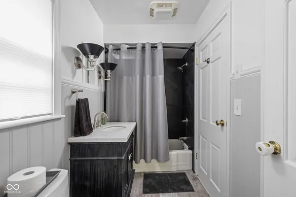 $899,000 | 5840 High Fall Road, Indianapolis, IN 46226