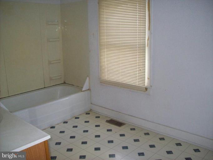 2444 Mayberry Road Westminster, MD 21158 - Photo 16 of 16 Bath #1