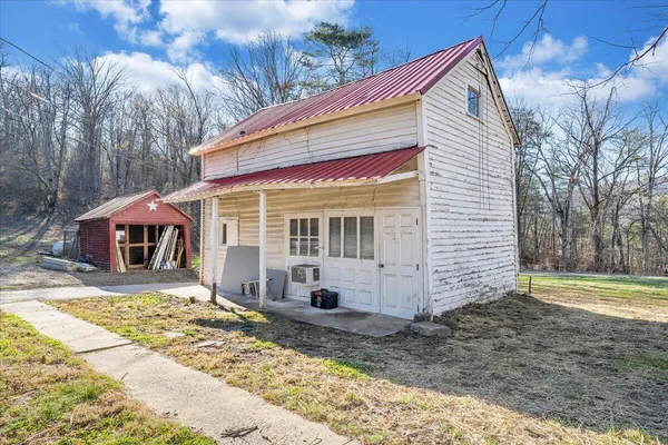 $739,000 | 154 Mitchell Drive, New Castle, VA 24127