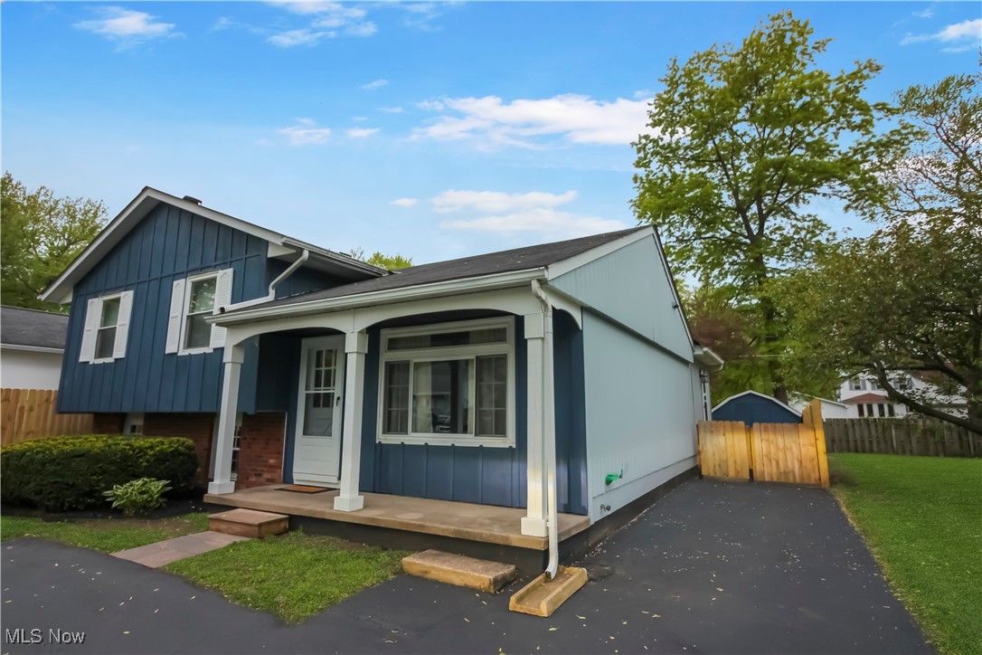 1658 Travers Road Madison, OH 44057 - Photo 3 of 36