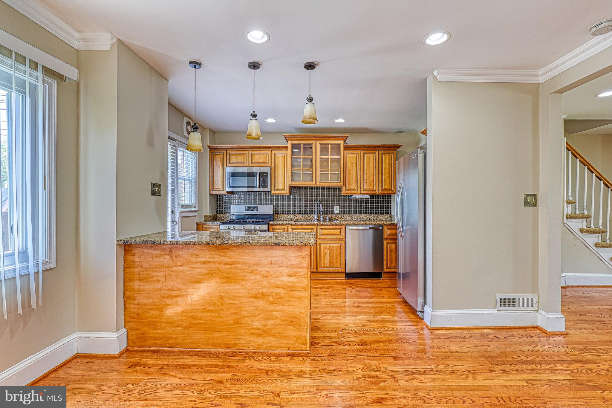 941 Southridge Road Baltimore, MD 21228 - Photo 11 of 30