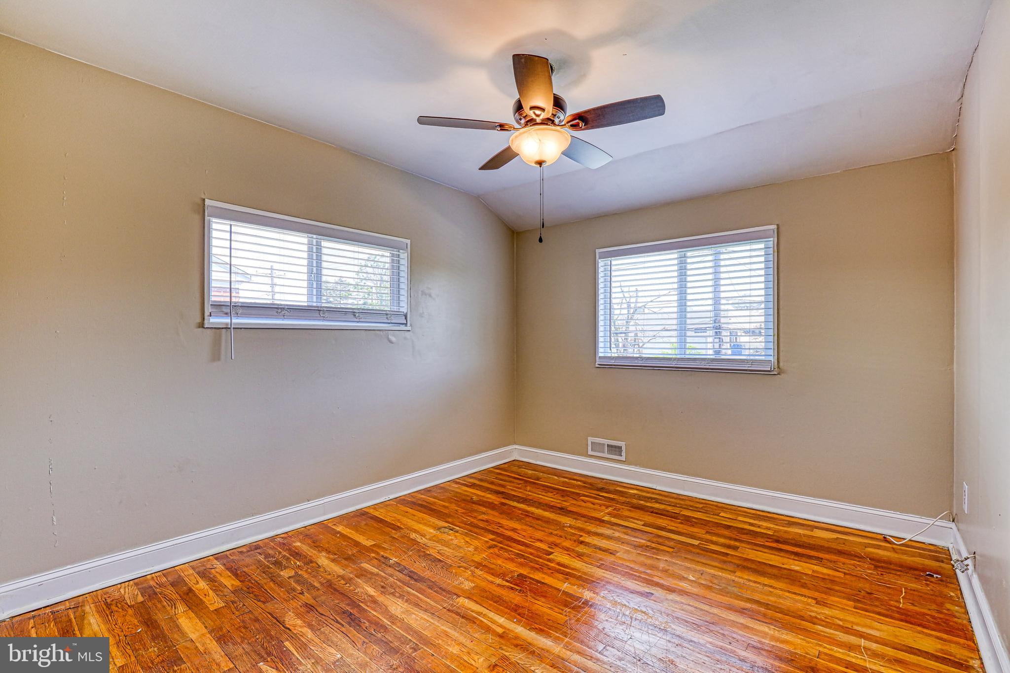 941 Southridge Road Baltimore, MD 21228 - Photo 22 of 30