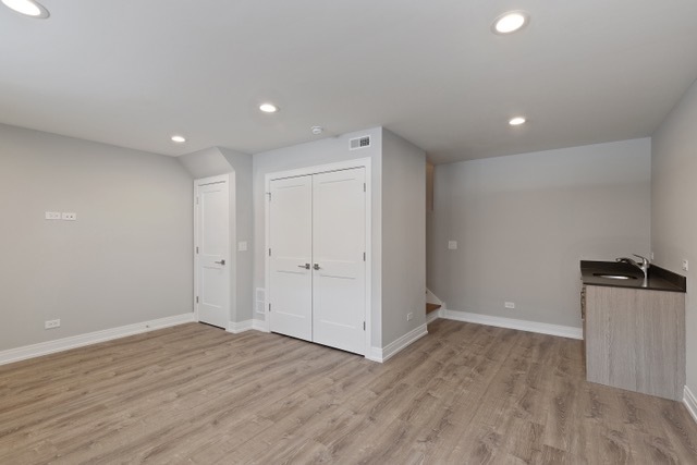 6844 West 65th Street, Unit 2 Chicago, IL 60638 - Photo 9 of 12