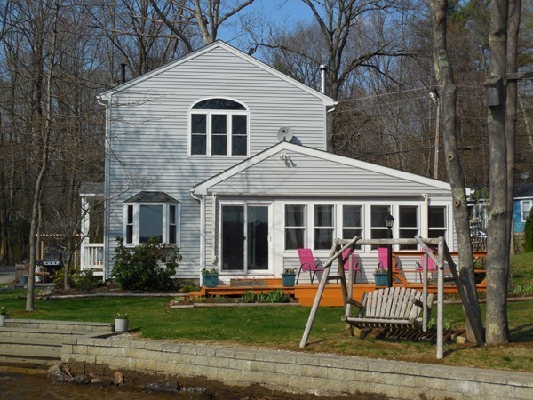 16 Leno Road Holland, MA 01521 - Photo 29 of 30 a front view of a house with garden