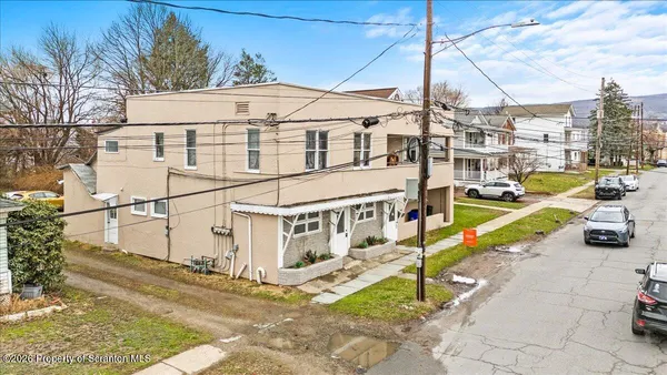 $349,900 | 622 East Market Street, Scranton, PA 18509