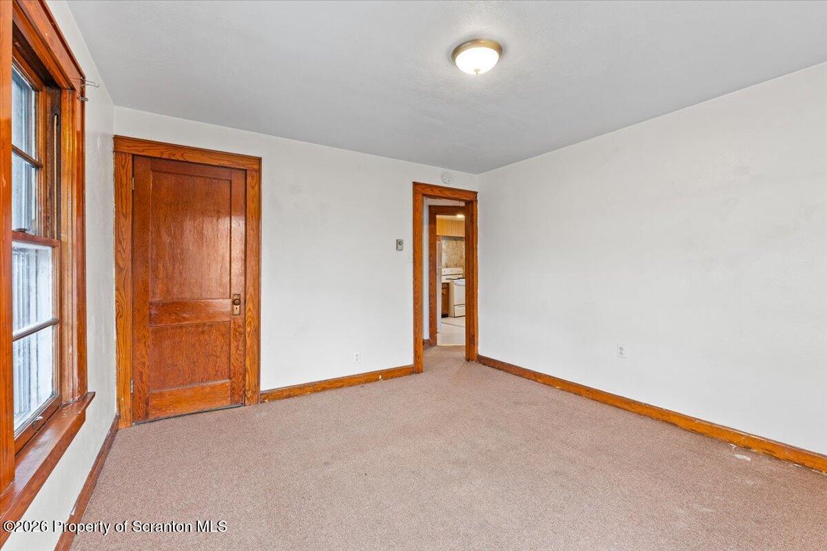 622 East Market Street Scranton, PA 18509 - Photo 19 of 44 an empty room with closet area