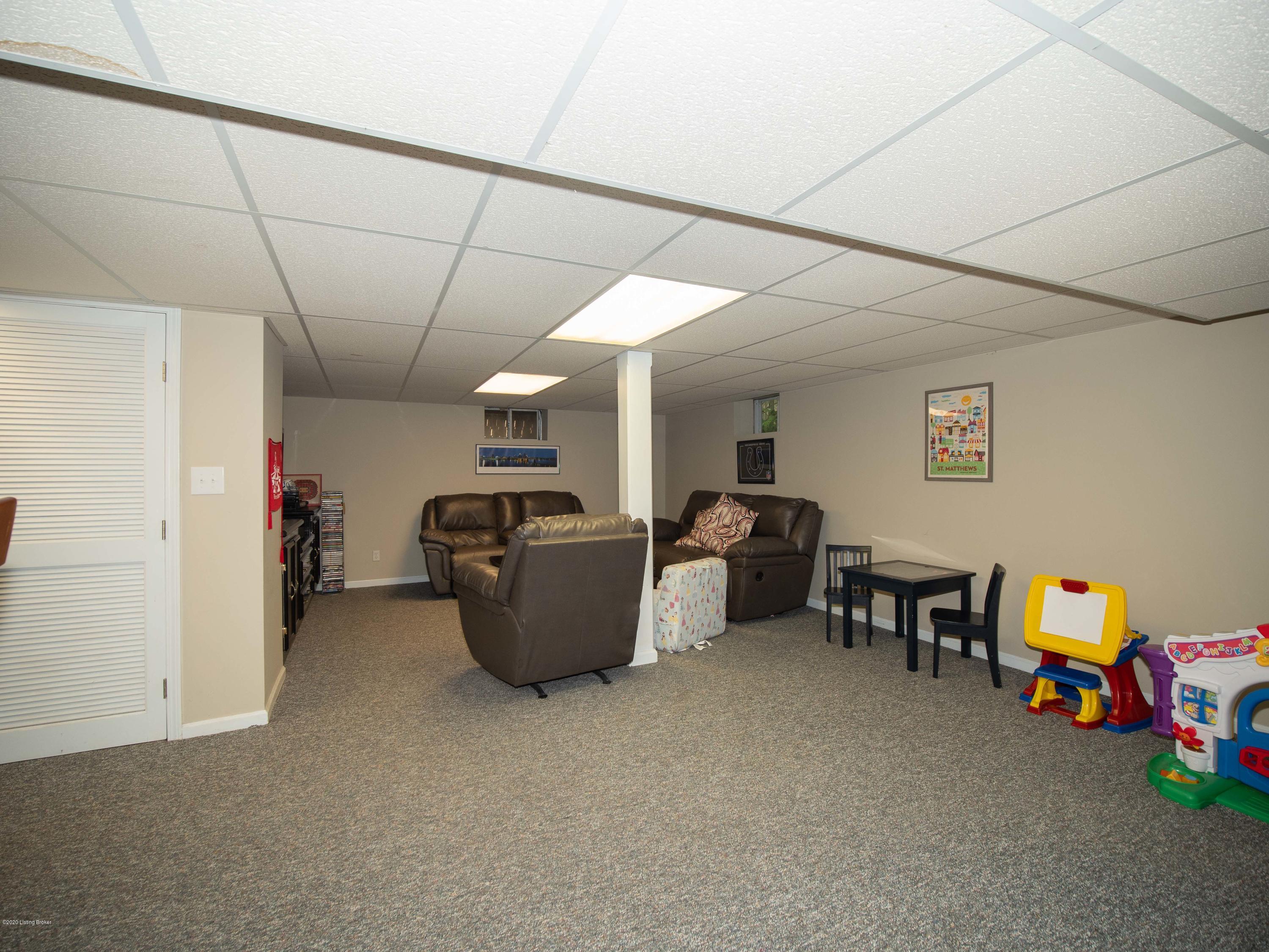 809 Ahland Road Louisville, KY 40207 - Photo 9 of 72 809 Ashland Road-54