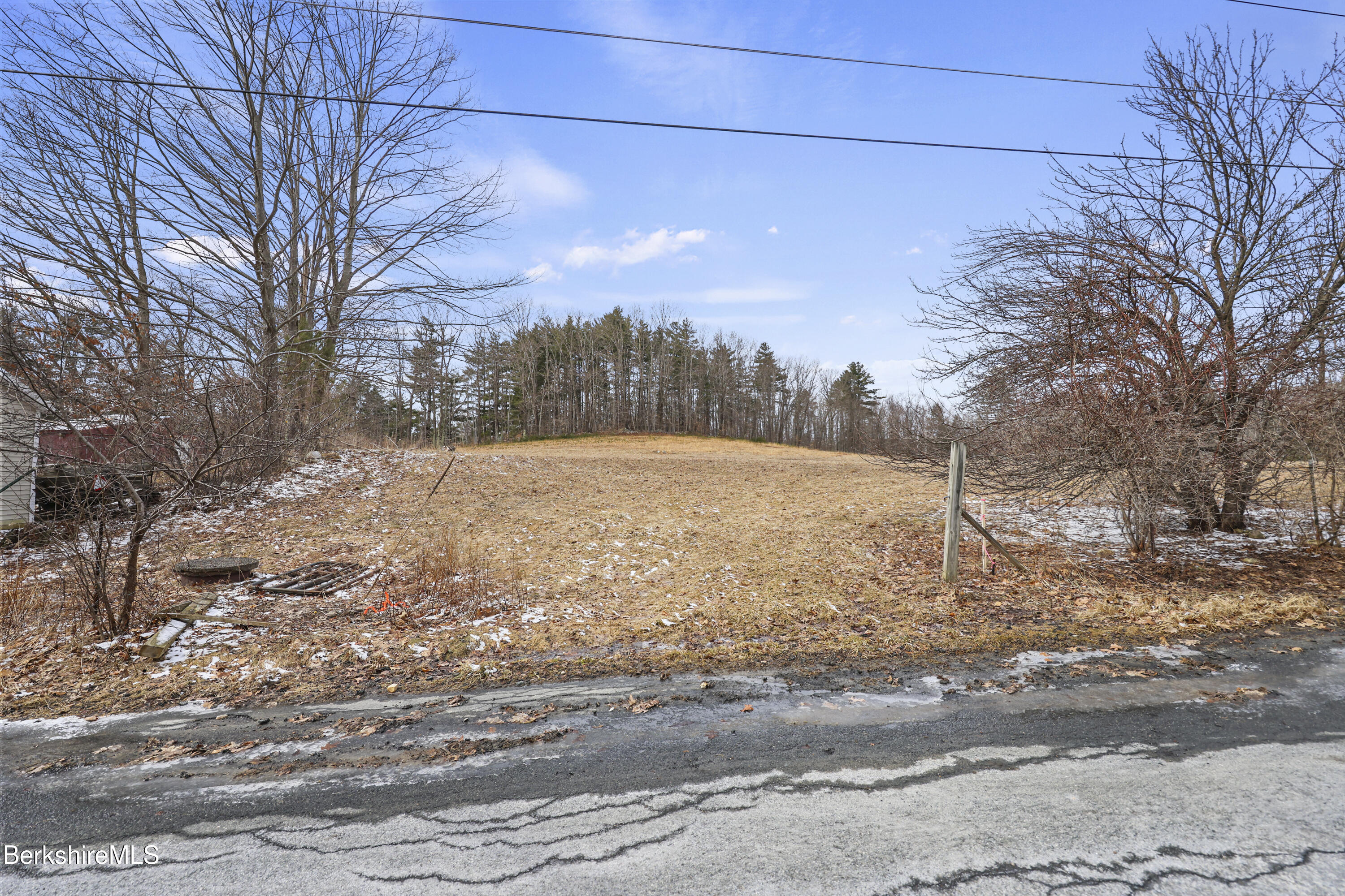 849 Henderson Road Williamstown, MA 01267 - Photo 3 of 9 849Henderson12