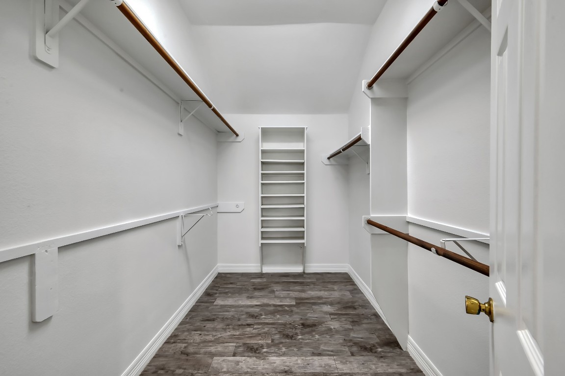 2007 Louetta Brook Court Spring, TX 77388 - Photo 11 of 17