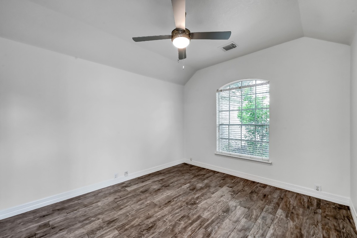 2007 Louetta Brook Court Spring, TX 77388 - Photo 6 of 17