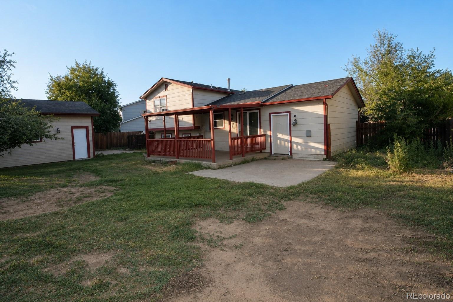 4581 Fraser Way Denver, CO 80239 - Photo 14 of 19