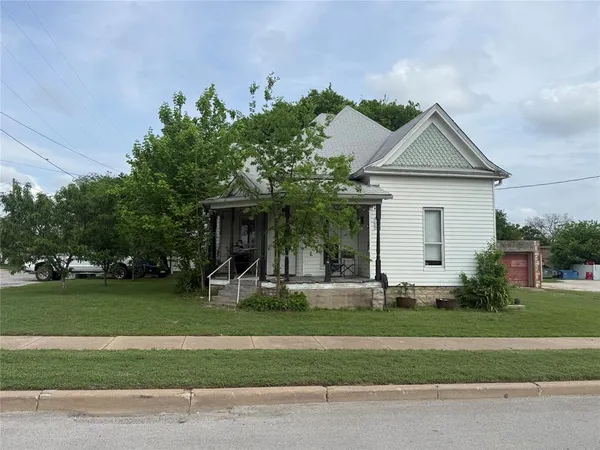 $190,000 | 117 North Camden Street, Dublin, TX 76446