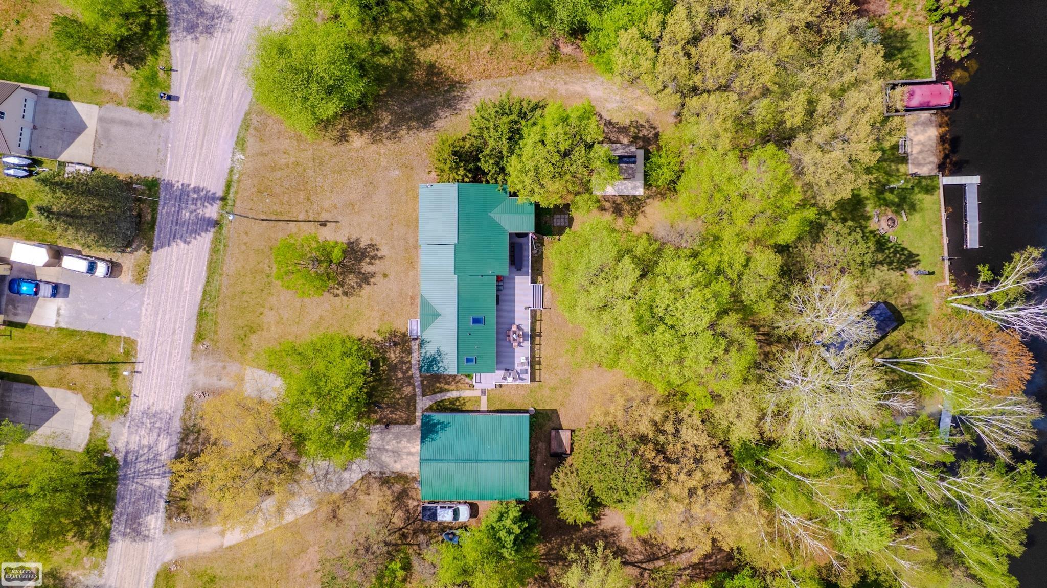 4309 Ridgeway Trail Lake, MI 48632 - Photo 35 of 58 50175376-d4f4a529-820e-4e1a-b2de-0fff98557eed.JPG