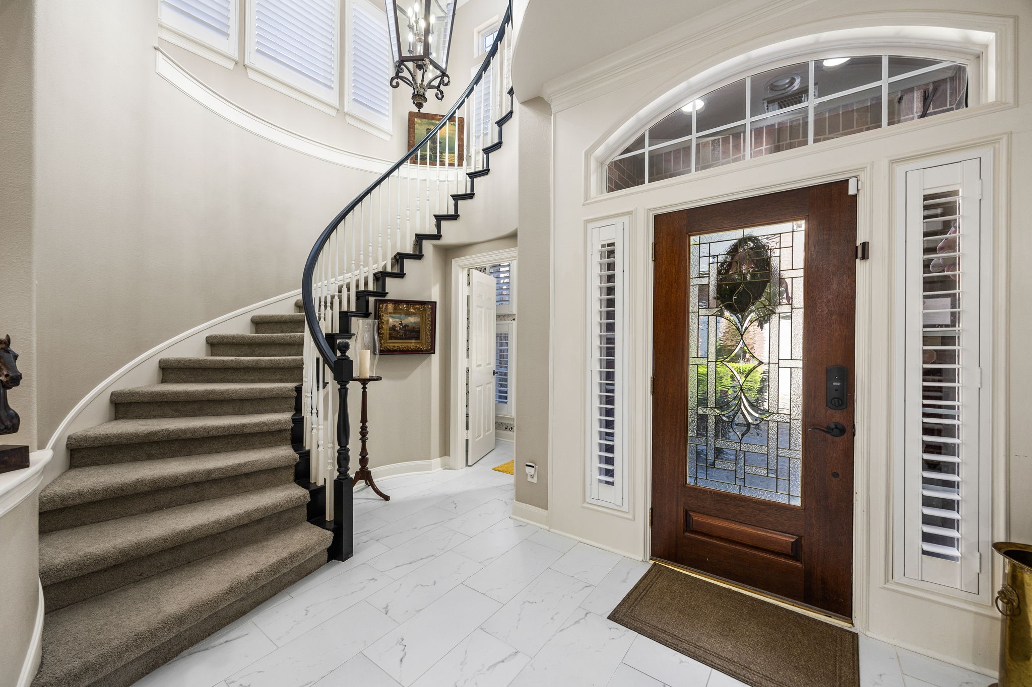 11413 Gallant Ridge Lane Houston, TX 77082 - Photo 8 of 48 a view of entryway and hall with a front door