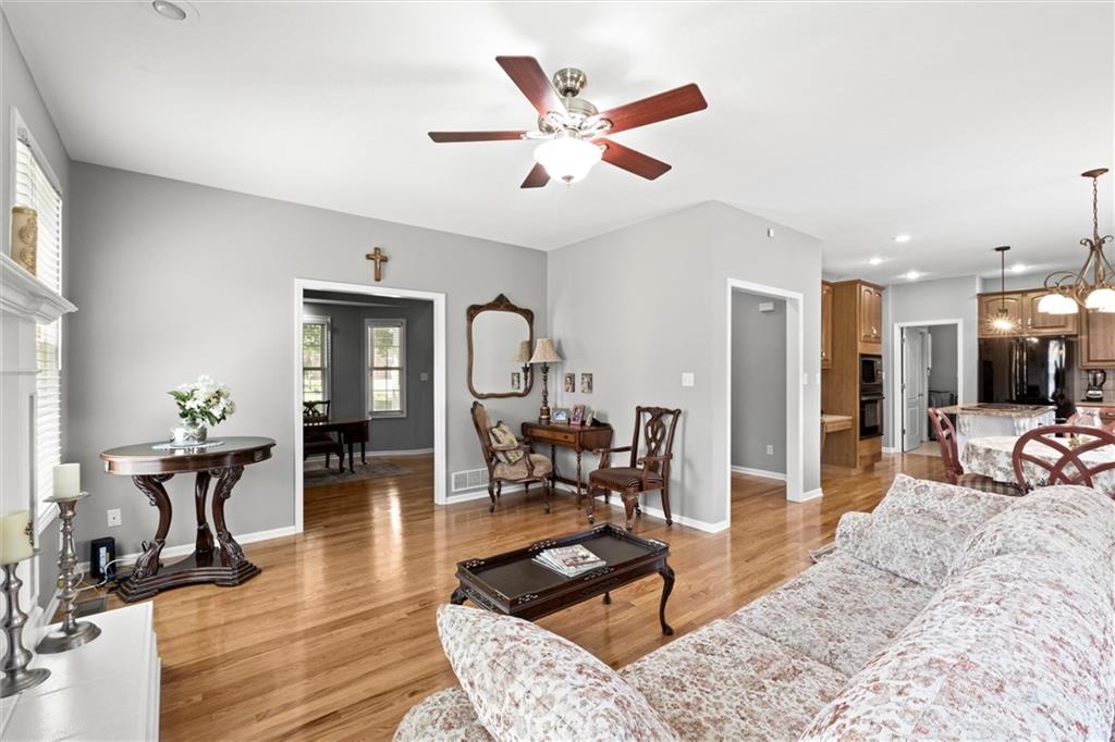 1708 Brookdale Drive Atchison, KS 66002 - Photo 2 of 40