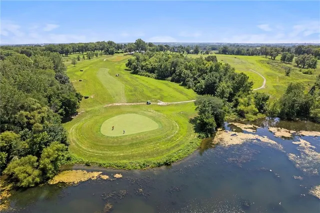 $399,000 | 1708 Brookdale Drive, Atchison, KS 66002