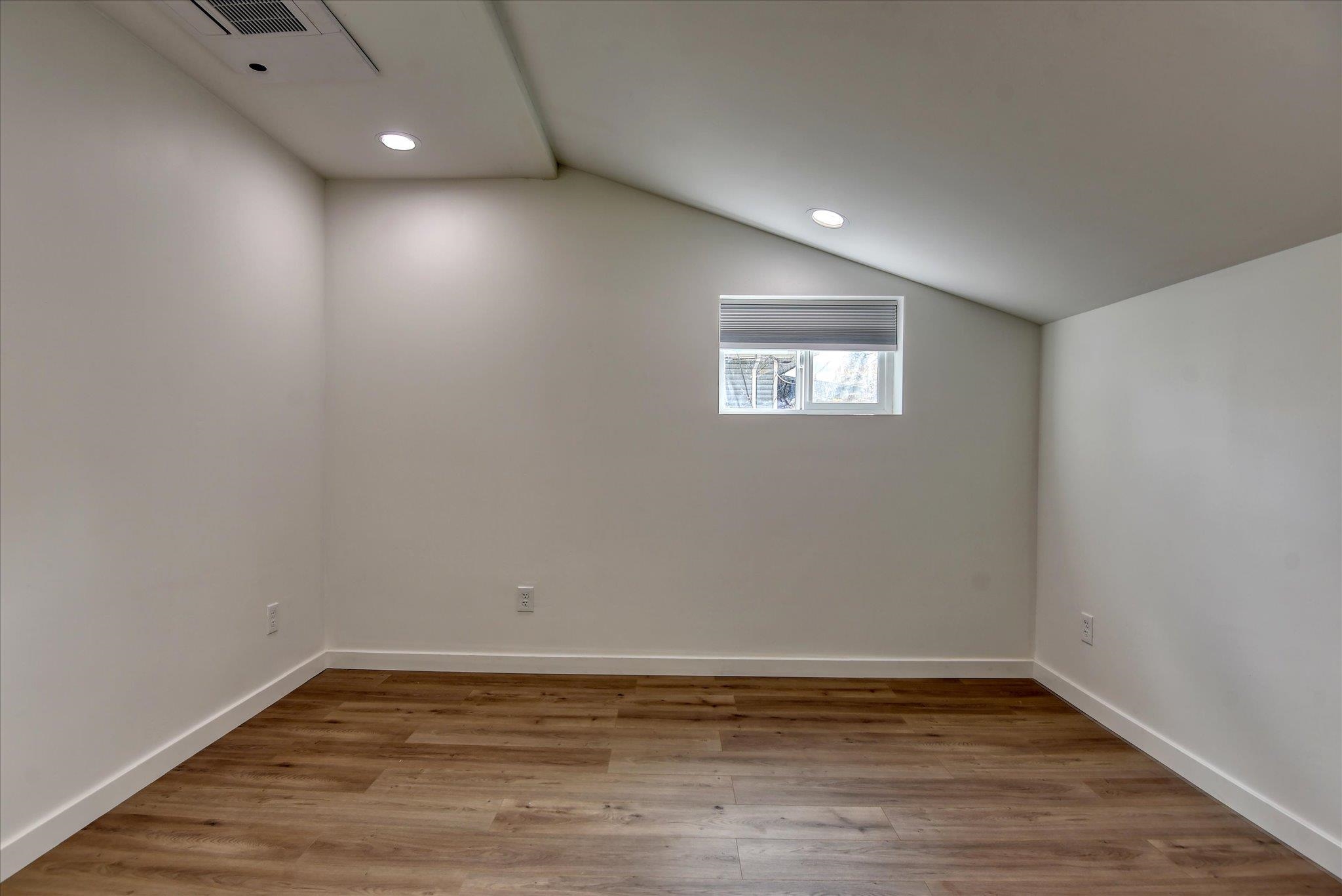 2815 North Ash Street Spokane, WA 99205 - Photo 10 of 28